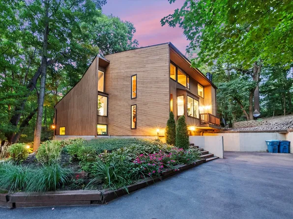 11905 S Lakewood Ave, Palos Park, IL 60464