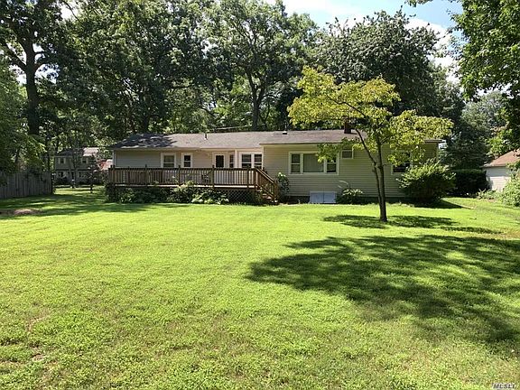 2nd image of 142 Shady Ln