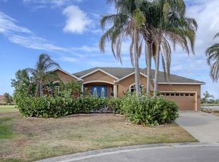 806 Par Ct, Apollo Beach, FL 33572