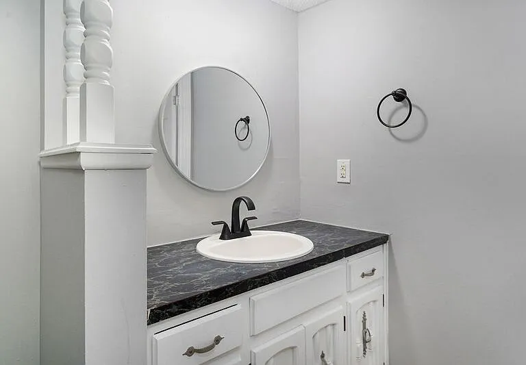 2556 W Cardinal St — Photo 10