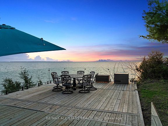3rd image of 27440 Cedarhurst Beach Rd