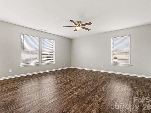 5th image of 4226 Quinn Dr