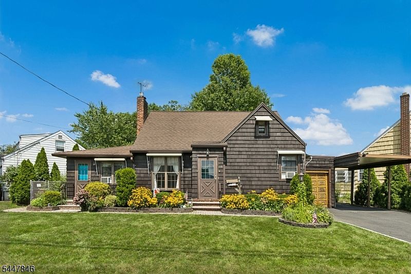 1st image of 58 Furber Ave