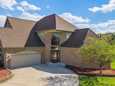 11386 Covered Bridge Ln, Romeo, MI, 48065