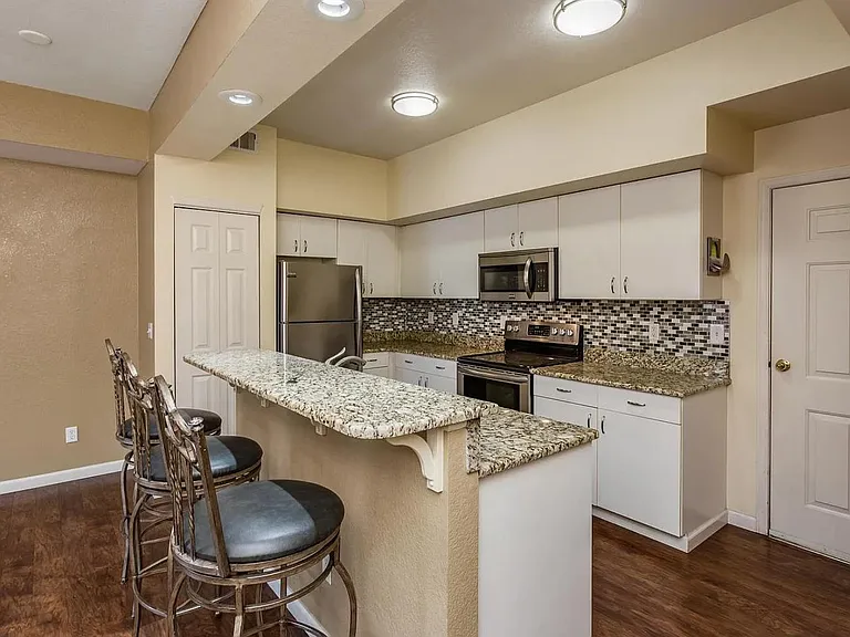 6506 Silver Mesa Dr #C — Photo 17