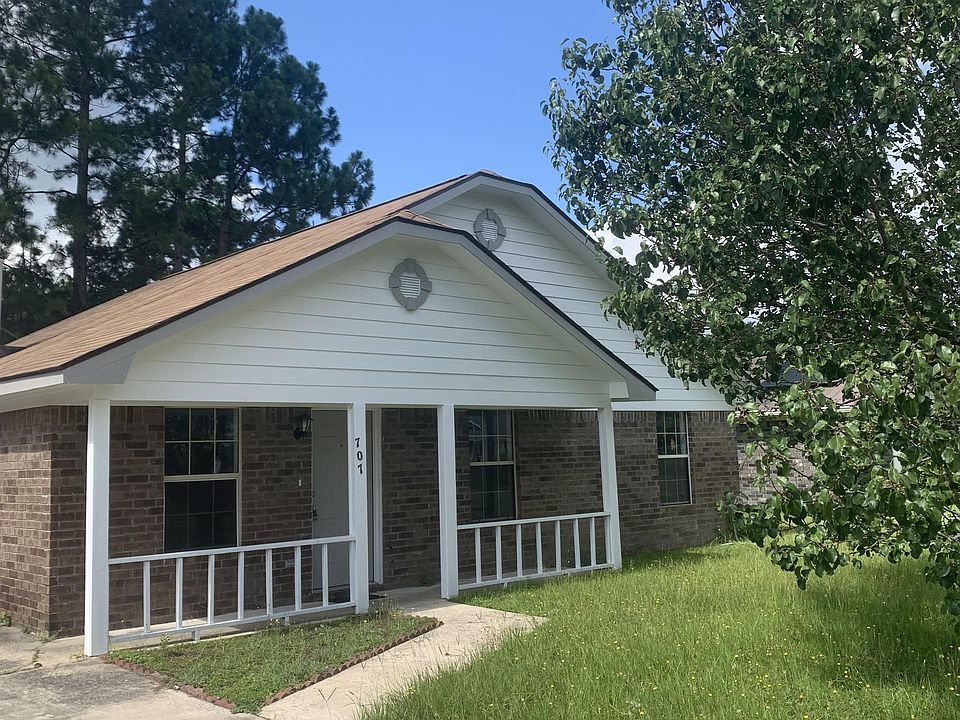 1st image of 707 Kadi Ln
