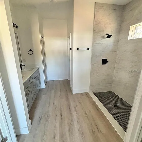 2349 W Oakland Ln — Photo 15