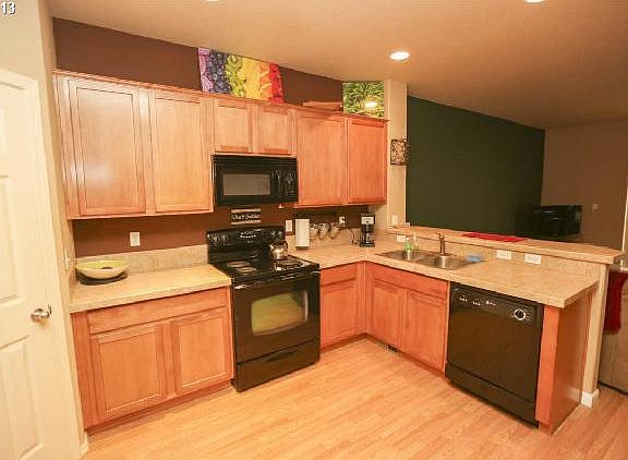 4th image of 1441 NE Alexandria Pl