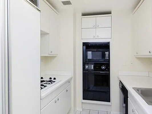 Rented by Corcoran | media 13