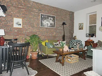 Rented by Rennit Inc.