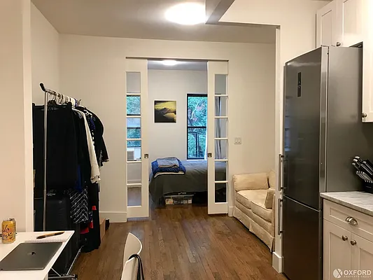 Rented by Oxford Property Group | media 29