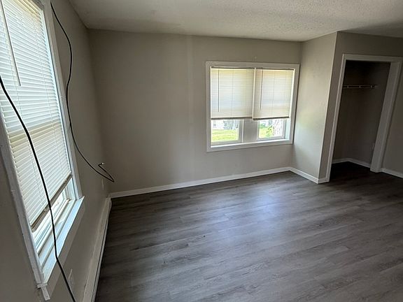2nd image of 1897 Clarke Dr #3