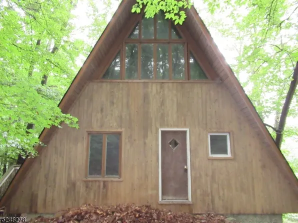 9 Wenatchee Rd, Vernon Twp., NJ 07422