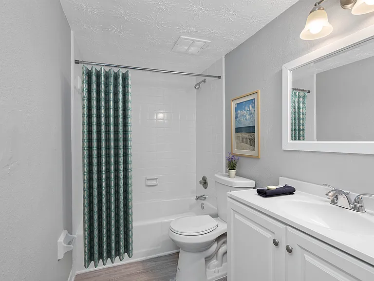 Arbor Place Apartments — Photo 12