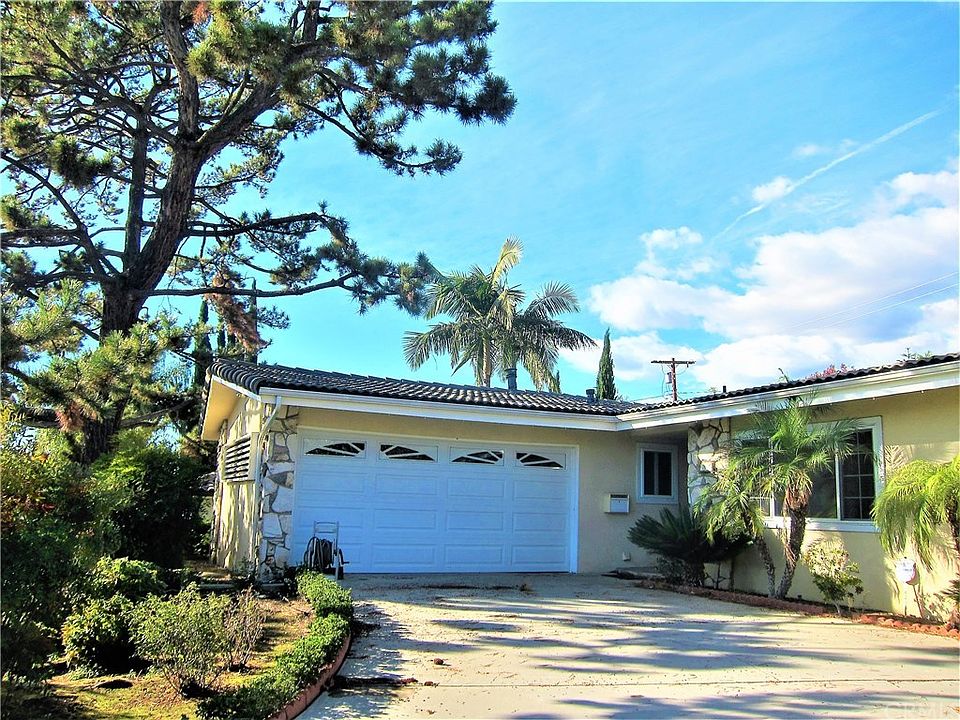 1st image of 3695 Pear Orchard Ln