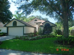 1512 Weaver Dr, Lutz, FL 33559