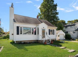 155 Evarts St, Newport, RI 02840