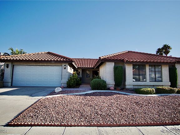 2nd image of 3931 Boca Grande Ave