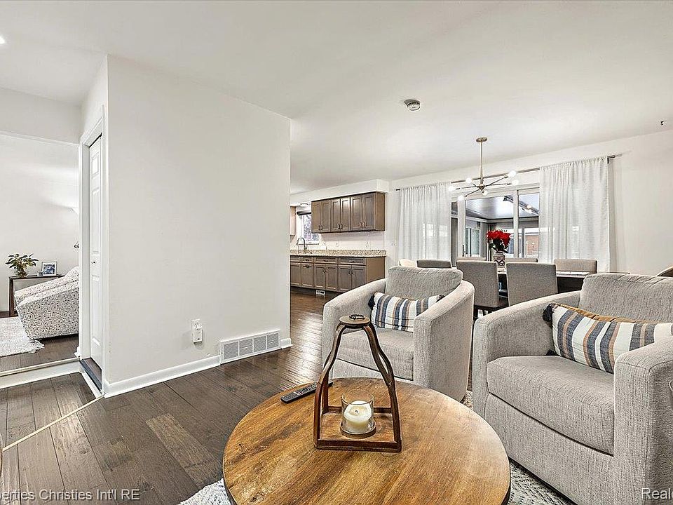 37674 Andrew Dr, photo 21