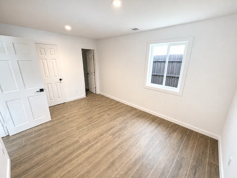3076 Los Robles Rd #A — Photo 6