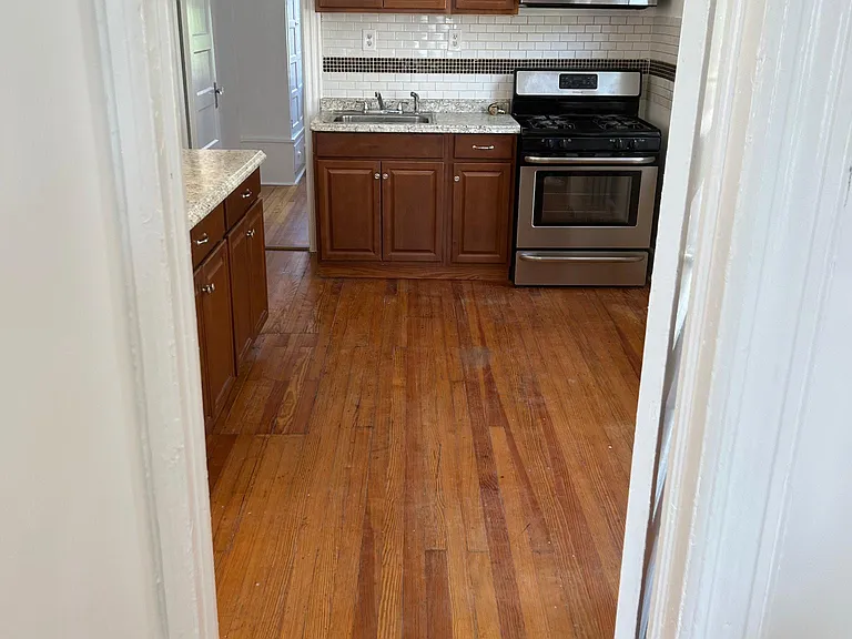 36 Portland Ave #2 — Photo 2