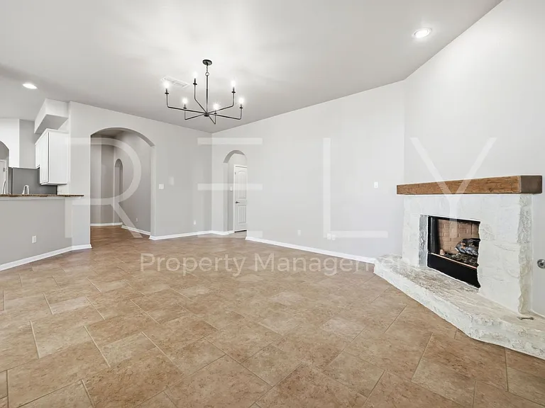 227 Choke Canyon Ln — Photo 10
