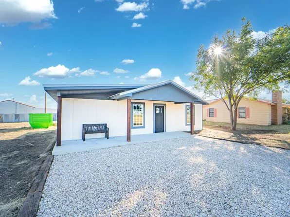 905 W 5th St, Breckenridge, TX 76424