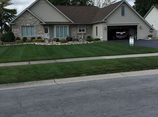 123 Collenton Dr, Rochester, NY 14626