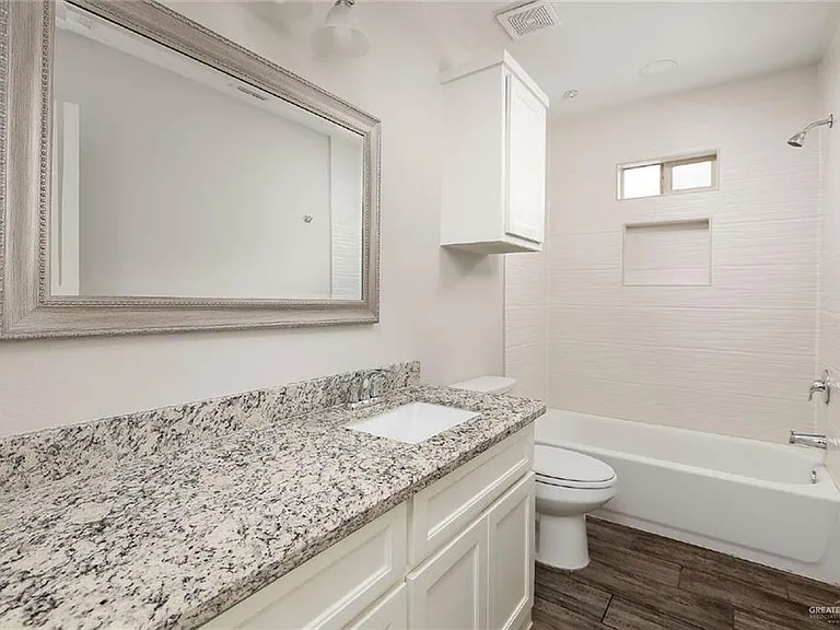 1416 Alta Vista Dr #3 — Photo 9