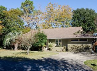 122 Oak Ridge Ln, Wilmington, NC 28411