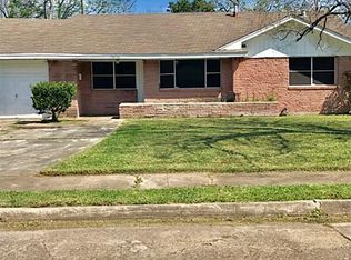 2826 Monticello Dr, Houston, TX 77045