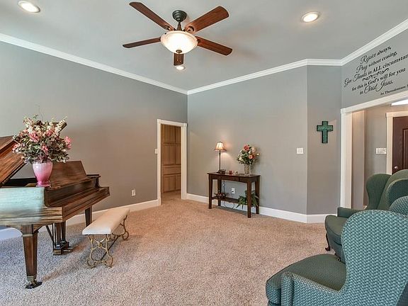 4th image of 4750 Kensington Ct