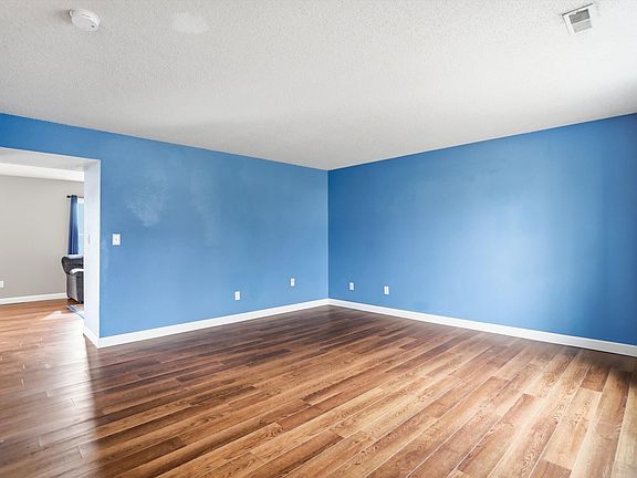 4th image of 2295 Lakecrest Dr