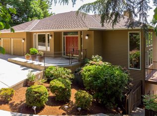 11 SW 68th Ave, Portland, OR 97225
