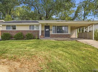 9808 Cambria Dr, Saint Louis, MO 63136