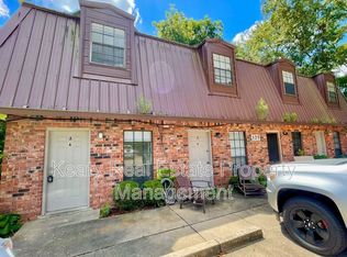 125 Country Ln APT A, Lafayette, LA 70508