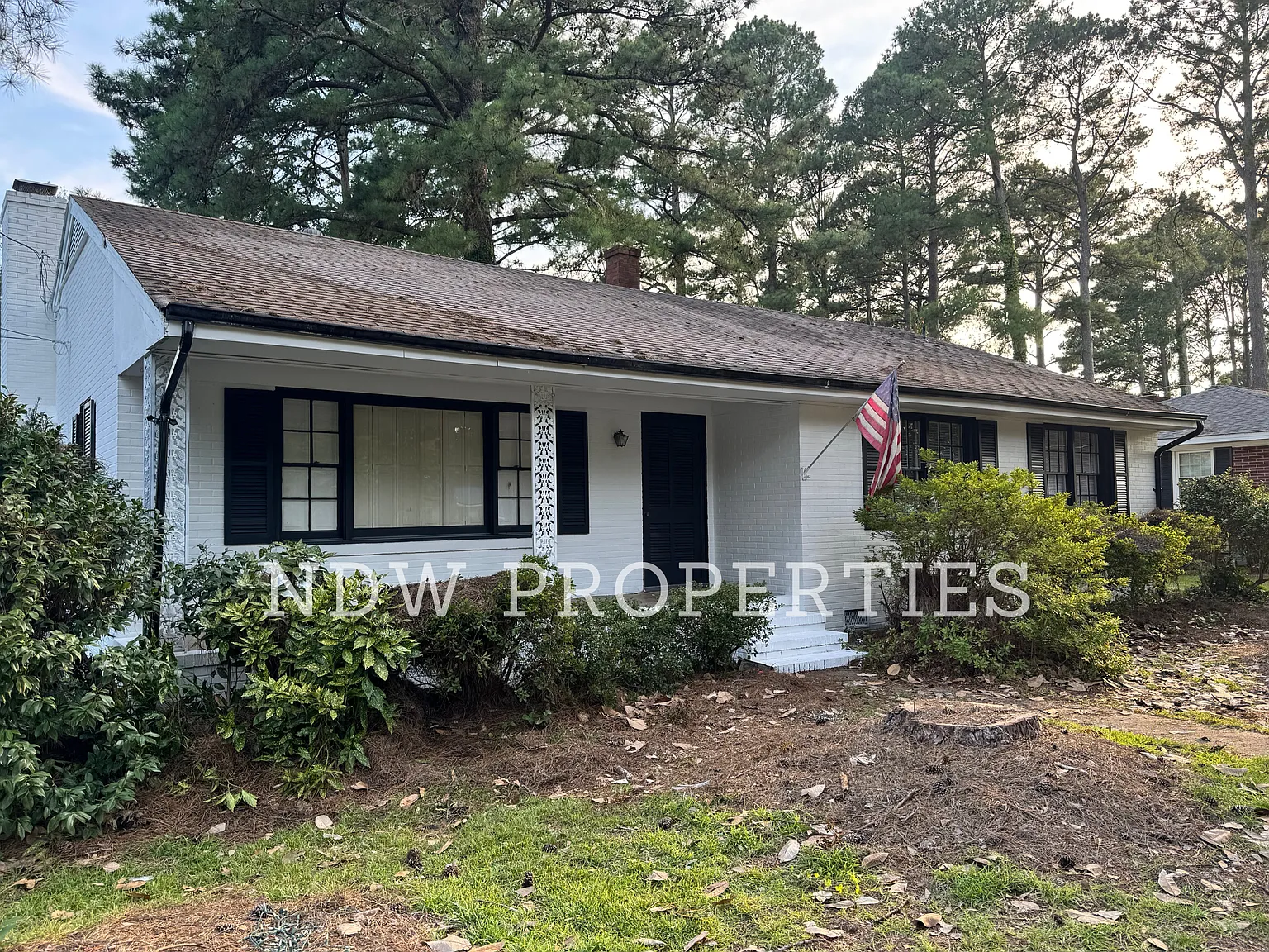 3 bed, 1437 sqft, $1,425 — Photo 1