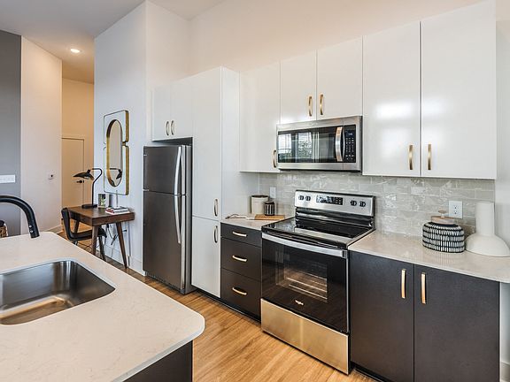 3rd image of 200 E Cama St #2-579