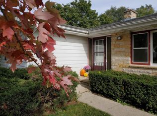 224 Knoll Ct, Deerfield, WI 53531