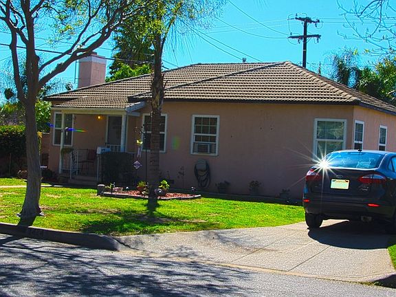 2nd image of 3424 N Lugo Ave