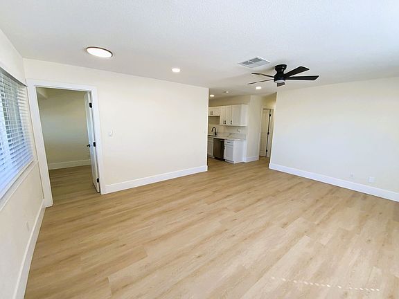4th image of 2305 Exeter Dr APT D