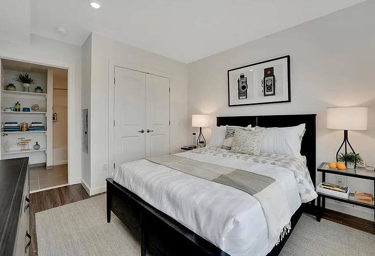 971 Broadway #601 — Photo 5