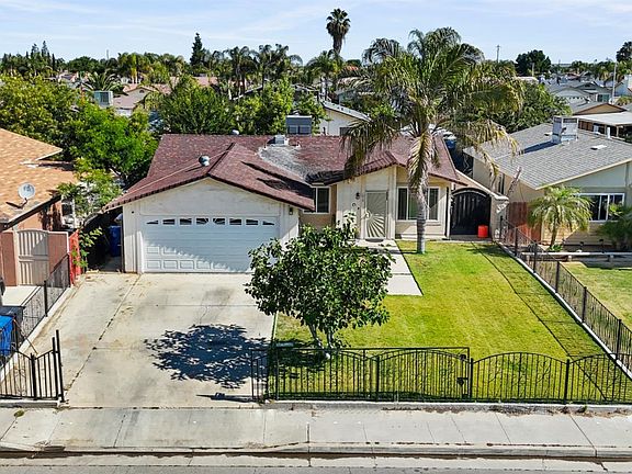 3rd image of 1016 Iris St