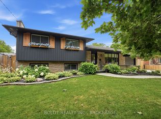 18 Prince Charles Dr, Saint Catharines, ON L2N3Y6