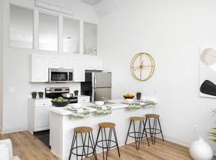 2121 Market St APT 308, Philadelphia, PA 19103