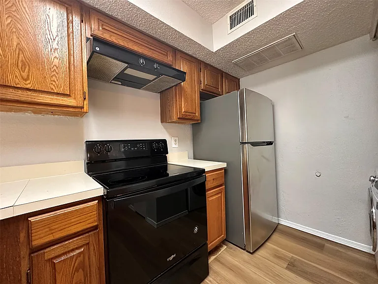 3416 Country Club Dr W #123 — Photo 15
