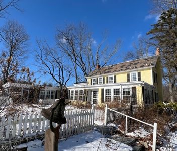 25 Mccatharn Rd, Lebanon, NJ, 08833