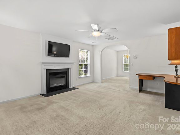 4th image of 1514 Juniper Hills Ln