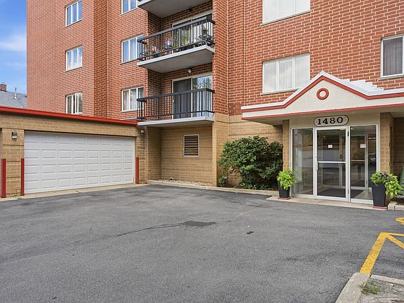 2nd image of 1480 Jefferson St APT 202