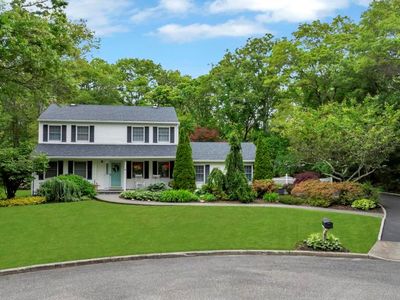 5 Angela Court, Medford, NY, 11763